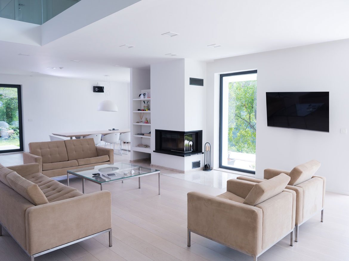 Light and modern apartment