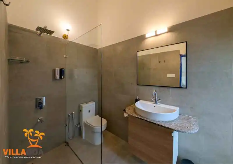 Sea View 6 Bedroom Villa Morjim