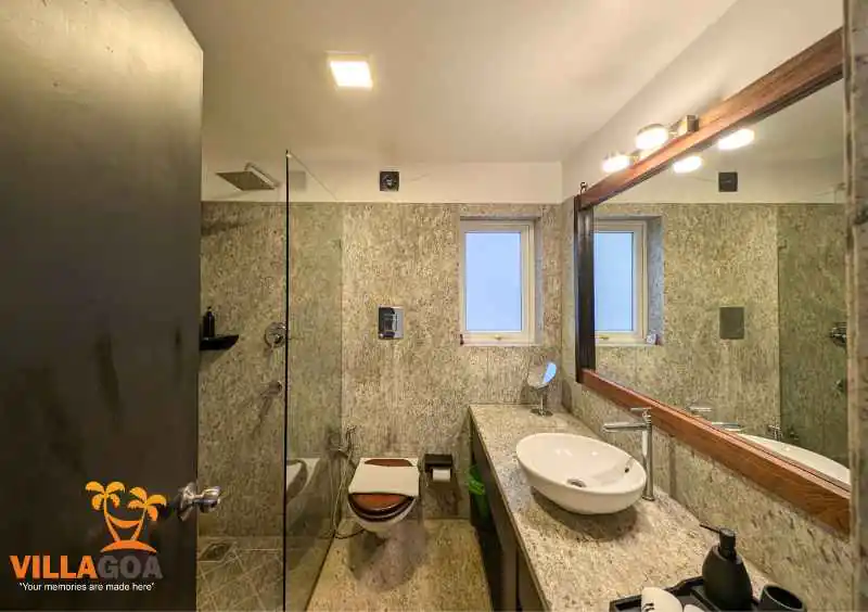 Sea View 7 Bedroom Private Pool Villa Morjim