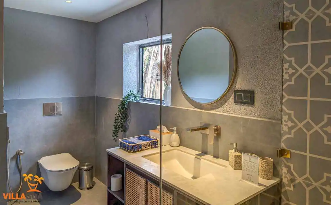 Beach Villa Gloss