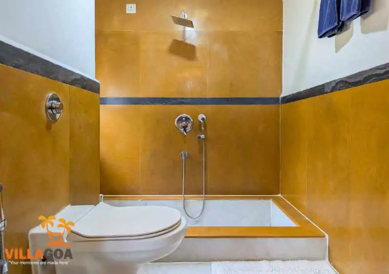 7-bedroom-beach-front-villa-calangute-bathroom-3.jpg Beachfront Luxury Villa Tiara
