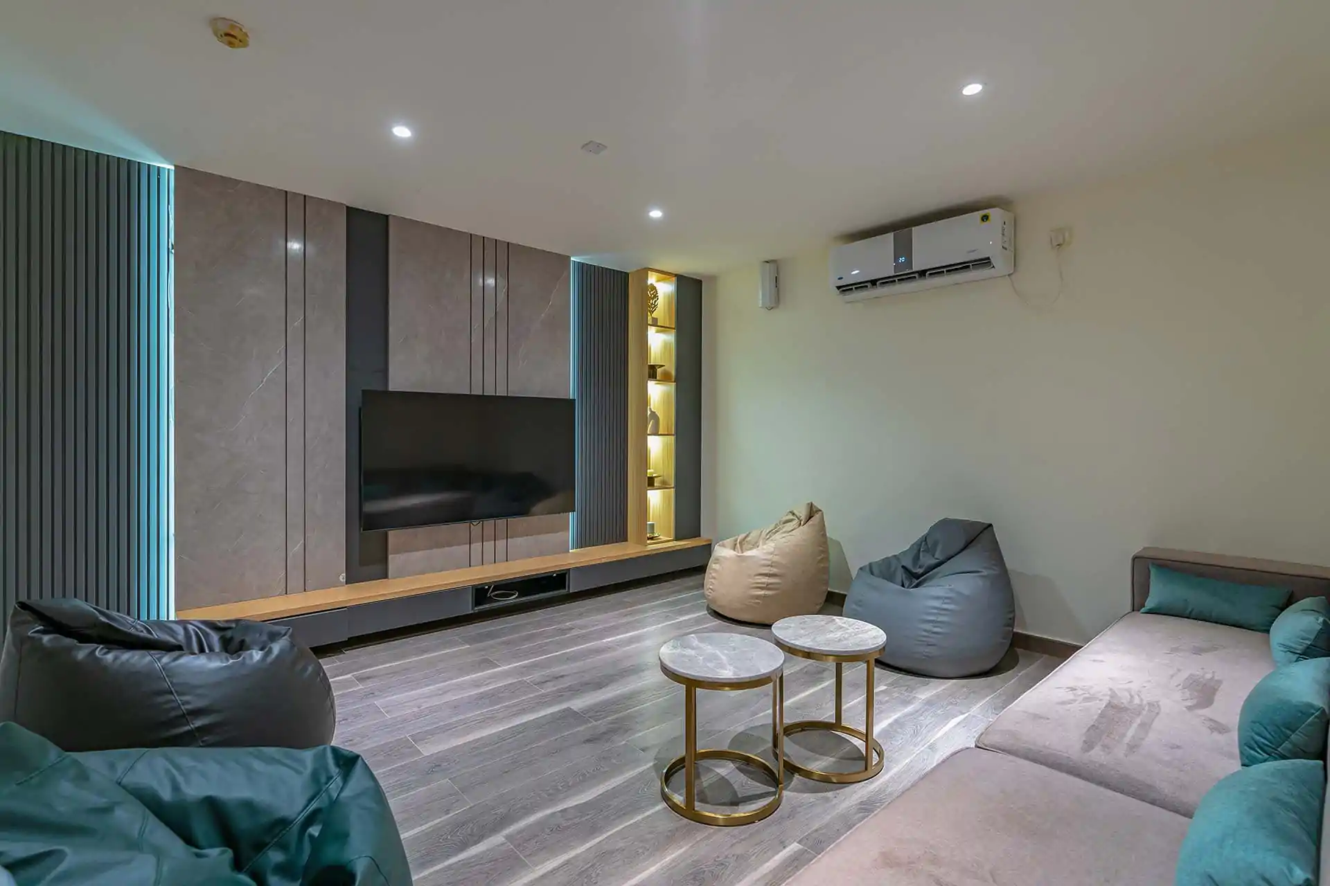 10 Bedroom Luxury Villa Isa
