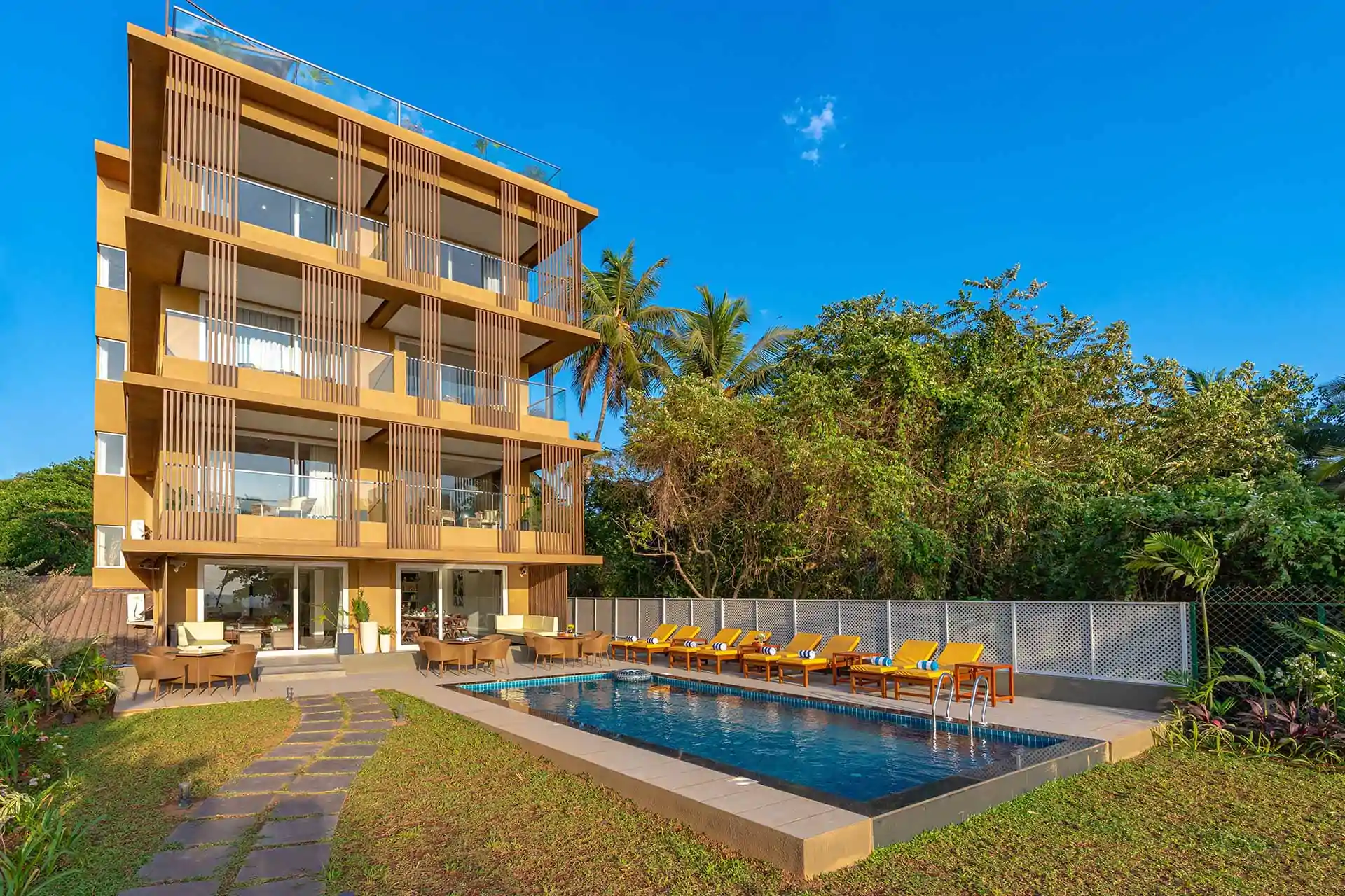 10 Bedroom Luxury Villa Isa